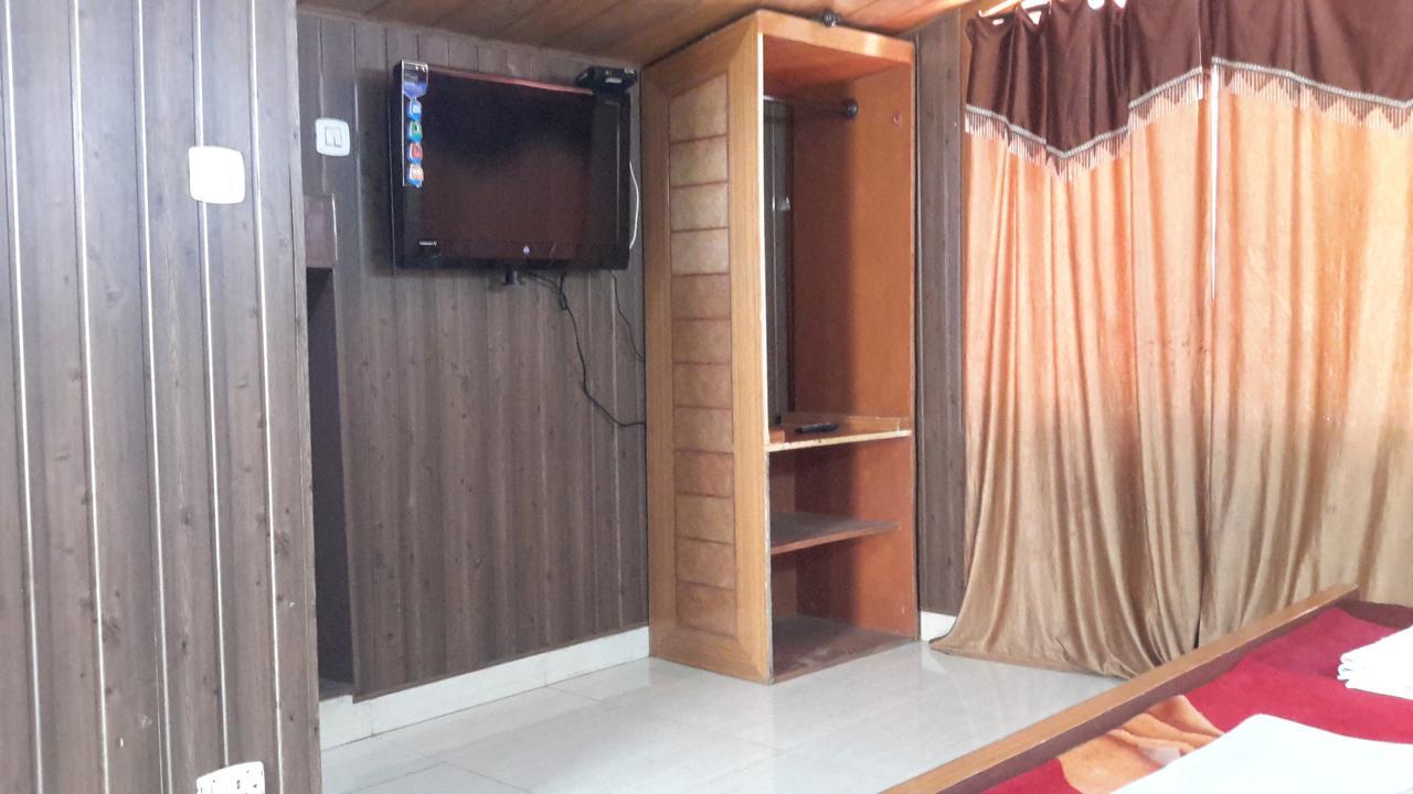 Royal View Hotel Shimla Buitenkant foto