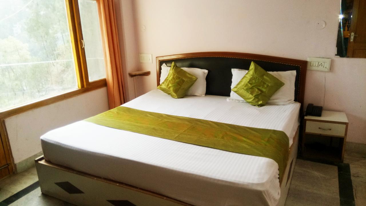 Royal View Hotel Shimla Buitenkant foto
