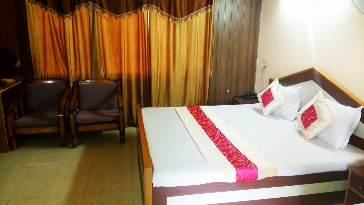 Royal View Hotel Shimla Buitenkant foto